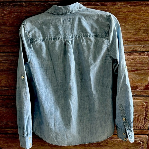 Vineyard Vines Chambray Shirt, Size 8 - Picture 2 of 6